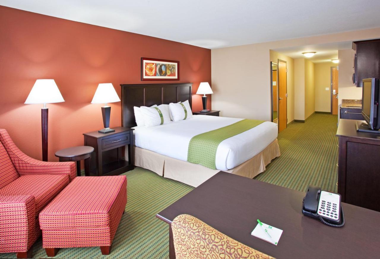 Holiday Inn Midland By Ihg Екстериор снимка